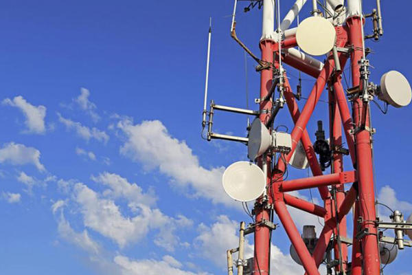 Torre cuadrada Telecom GSM, torre de celosía de telecomunicaciones autosuficiente,