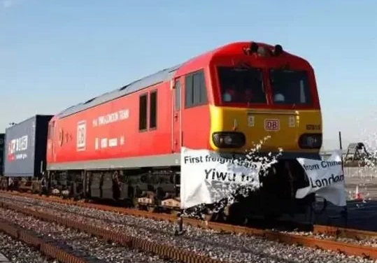 El primer tren de carga de China al Reino Unido