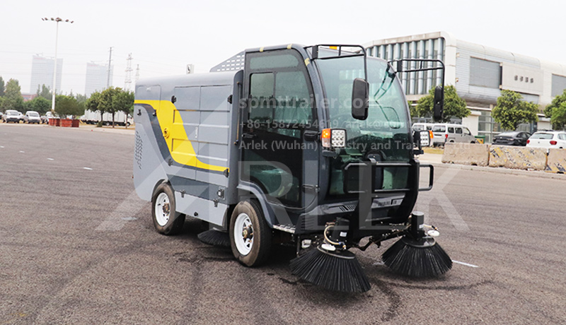 Small pure electric sweeper S25