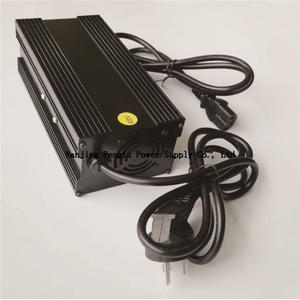 700W Series Sealed Portable Battery Charger