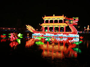 High Quality Waterproof Outdoor Decoration Chinese Dragon Silk Lantern-dragon Boat