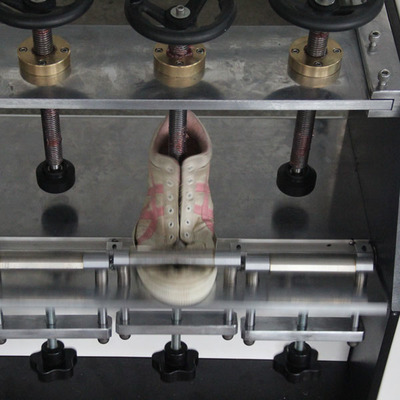  成品鞋耐弯曲试验机（前脚起）HZ-3601