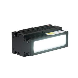 Bi-directional angled line lights for finding the moving-direction scratches
