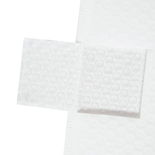 Varios sobres de burbuja blanca de impresión personalizada Proveedor de bolsas de correo de burbujas