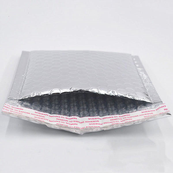 Co-extruded waterproof Custom luxery packing bags with logo gift silver compostable poly bubble mailer