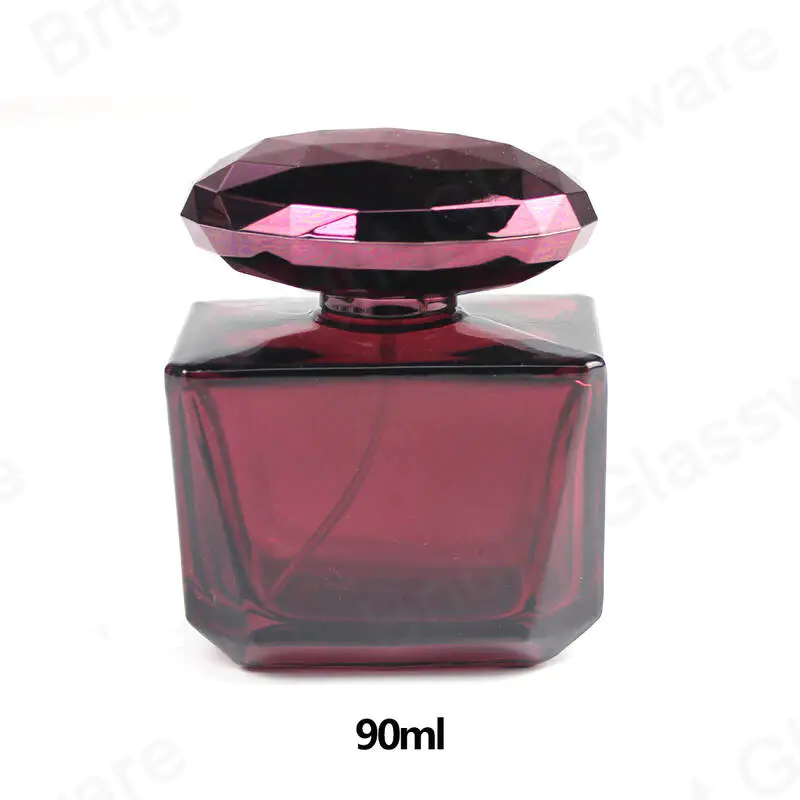 Nuevo diseño 90ml botella vacía de perfume de vidrio púrpura con spray para la venta