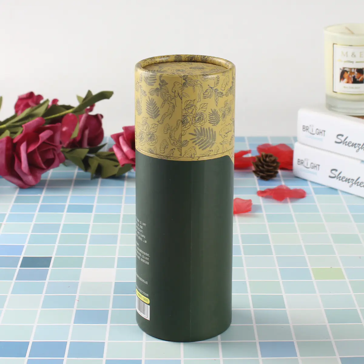 Cilindro de embalaje de tubo de aceite esencial personalizado Papel de cartón biodegradable para embalaje cosmético