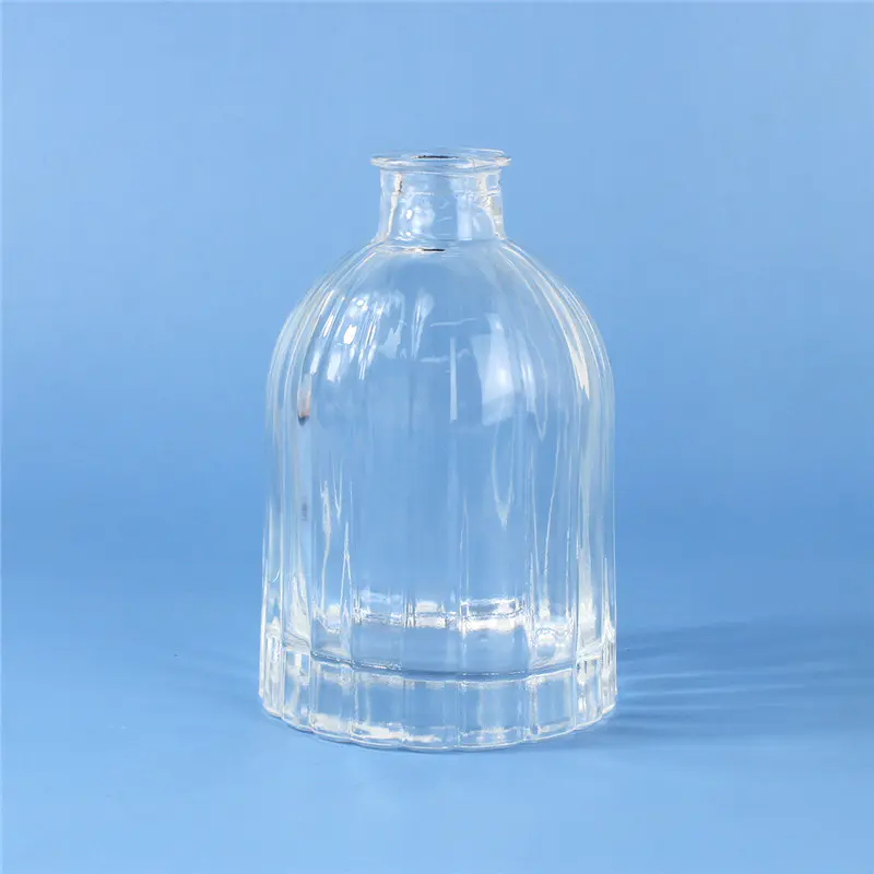 Botella difusora de láminas transparentes de vidrio de 8 oz con tapón de corcho y palos