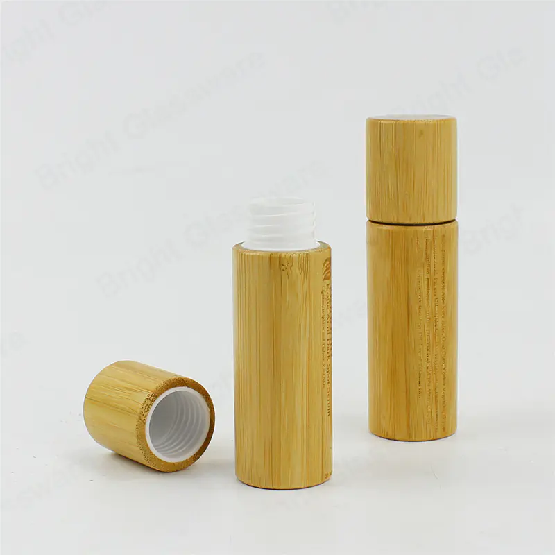 Пустой бамбуковый рулон на бутылке с шариком из нержавеющей стали