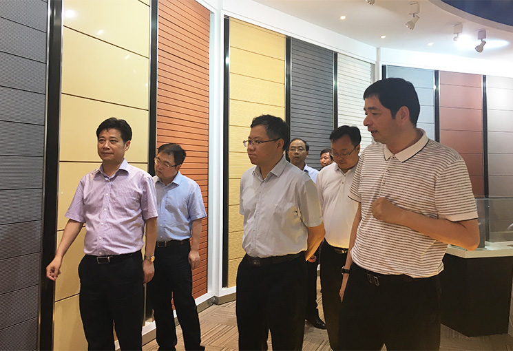 Une délégation gouvernementale de la province du Jiangxi est venue visiter l’usine Paneltek