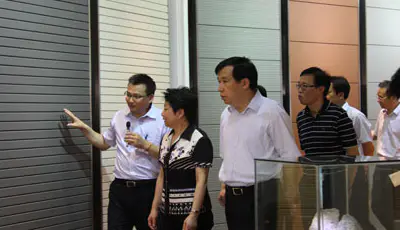 Le secrétaire du Comité municipal du Parti de Wuxi, Huang Lixin, vient rendre visite à Paneltek