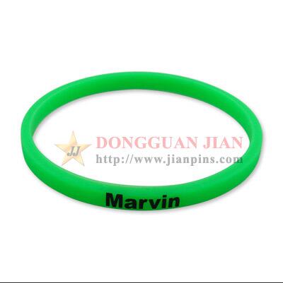 Features and application customization of silicone wristbands.