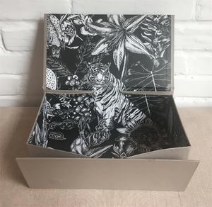 Collapsible Gift Box