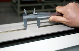 Inspect the fabricated aluminum profile | aluminum window profile