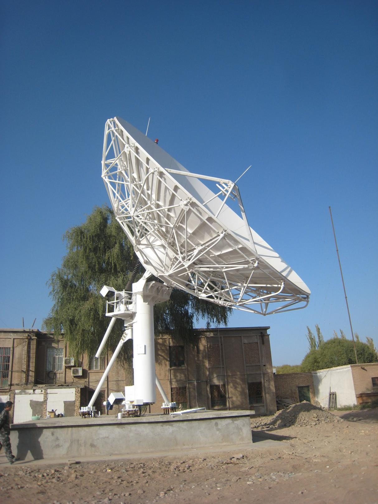 L’antenne de station terrienne de SMARTNOBLE : à la tête de la révolution de la connectivité