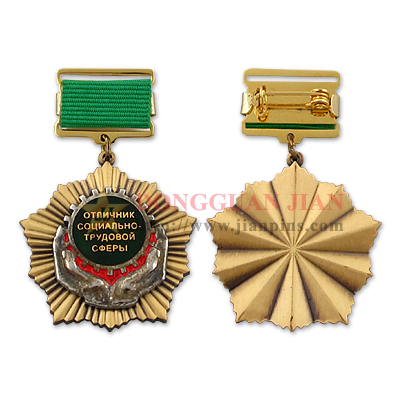 Custom military style medals: symbols of strength, courage and honor
