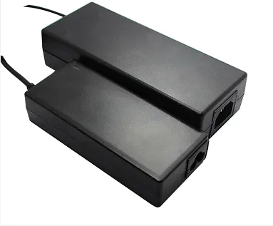 Fuente de alimentación más vendida AC Desktop Power Adapter 12V 4A Switching Power Adapter para ordenador portátil