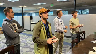 SRIZFLY 无人机模拟器在洛杉矶举行的 2023 年 DJI 培训周上亮相
