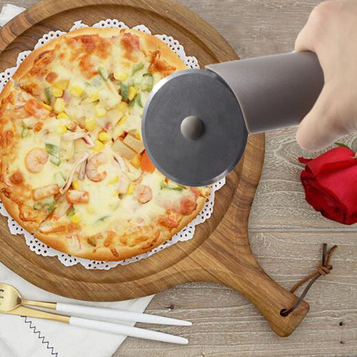 Pizza cutter wheel-round pizza cutter