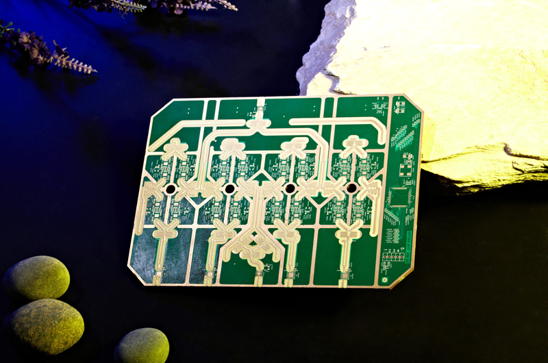 Hybrid High-Frequency Multilayer PCBs design—4L