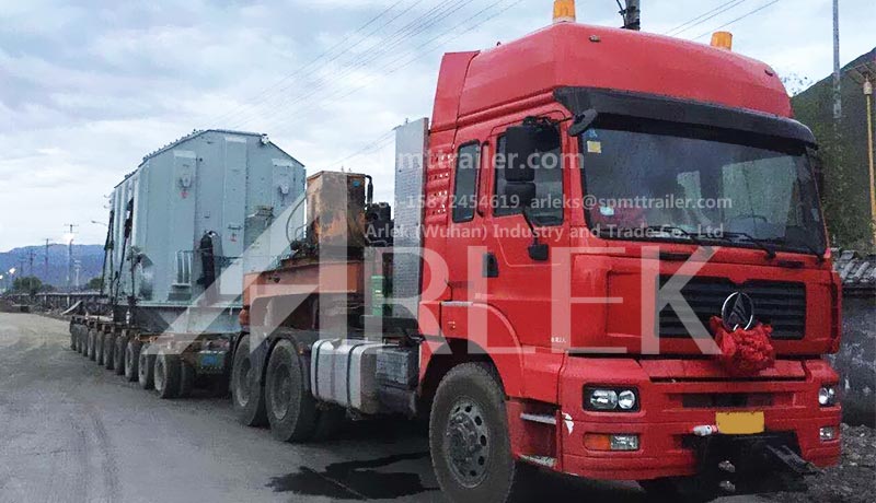 420B heavy trucks plus hydraulic combination trailer have galloped on the Qinghai-Tibet plateau