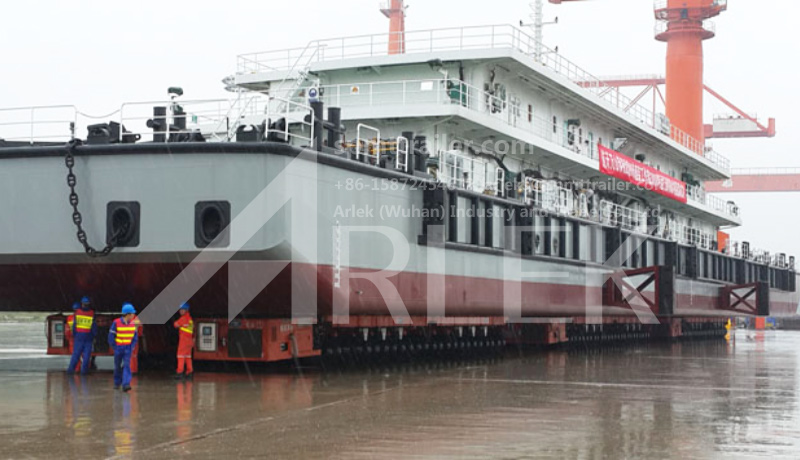 A Shipyard in Wuchang used a 72 axle SPMT  to transport a whole vessel of 3000 tons in weight