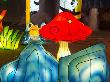 陆上彩灯-童话世界-红蘑菇