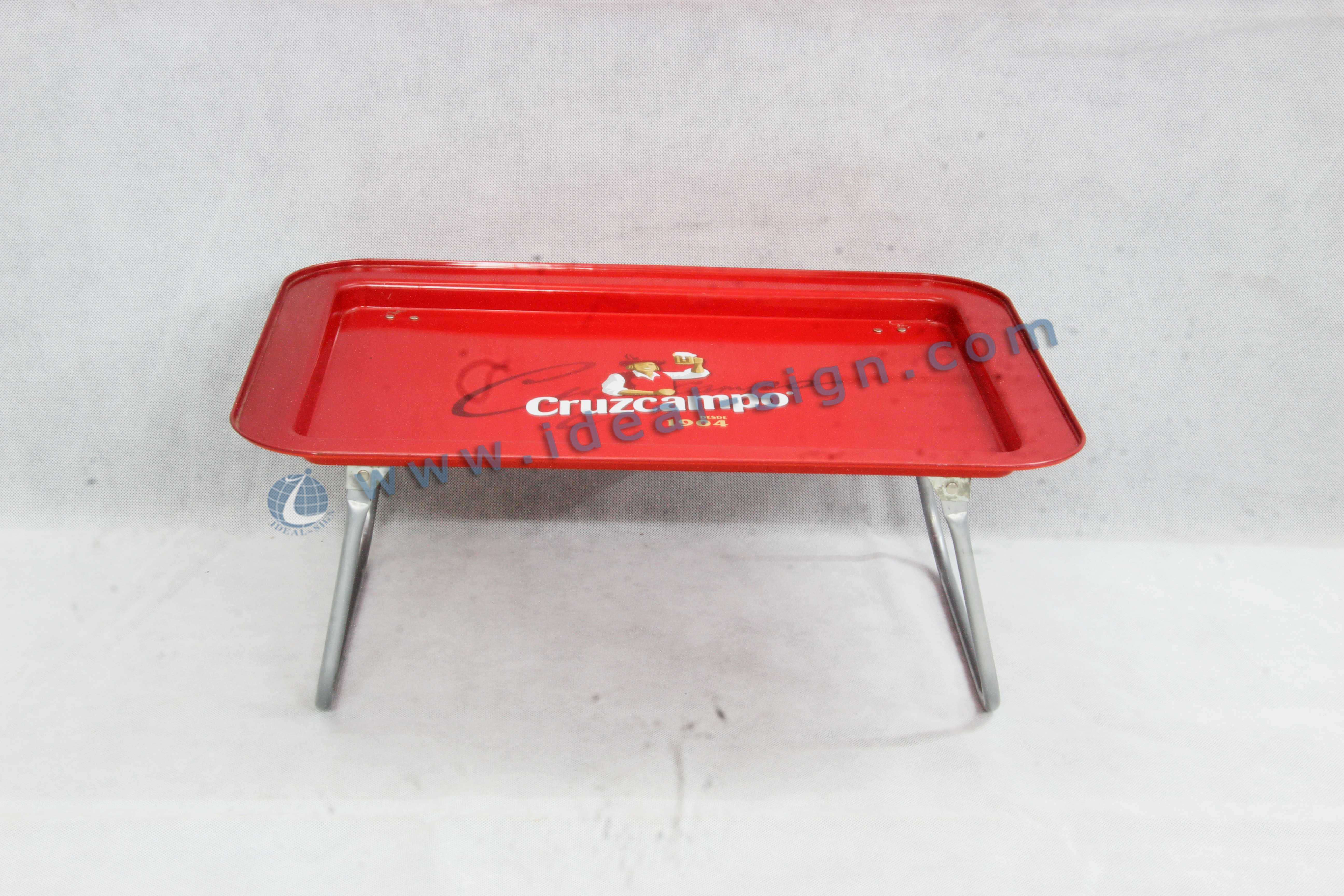 serving tray with legs