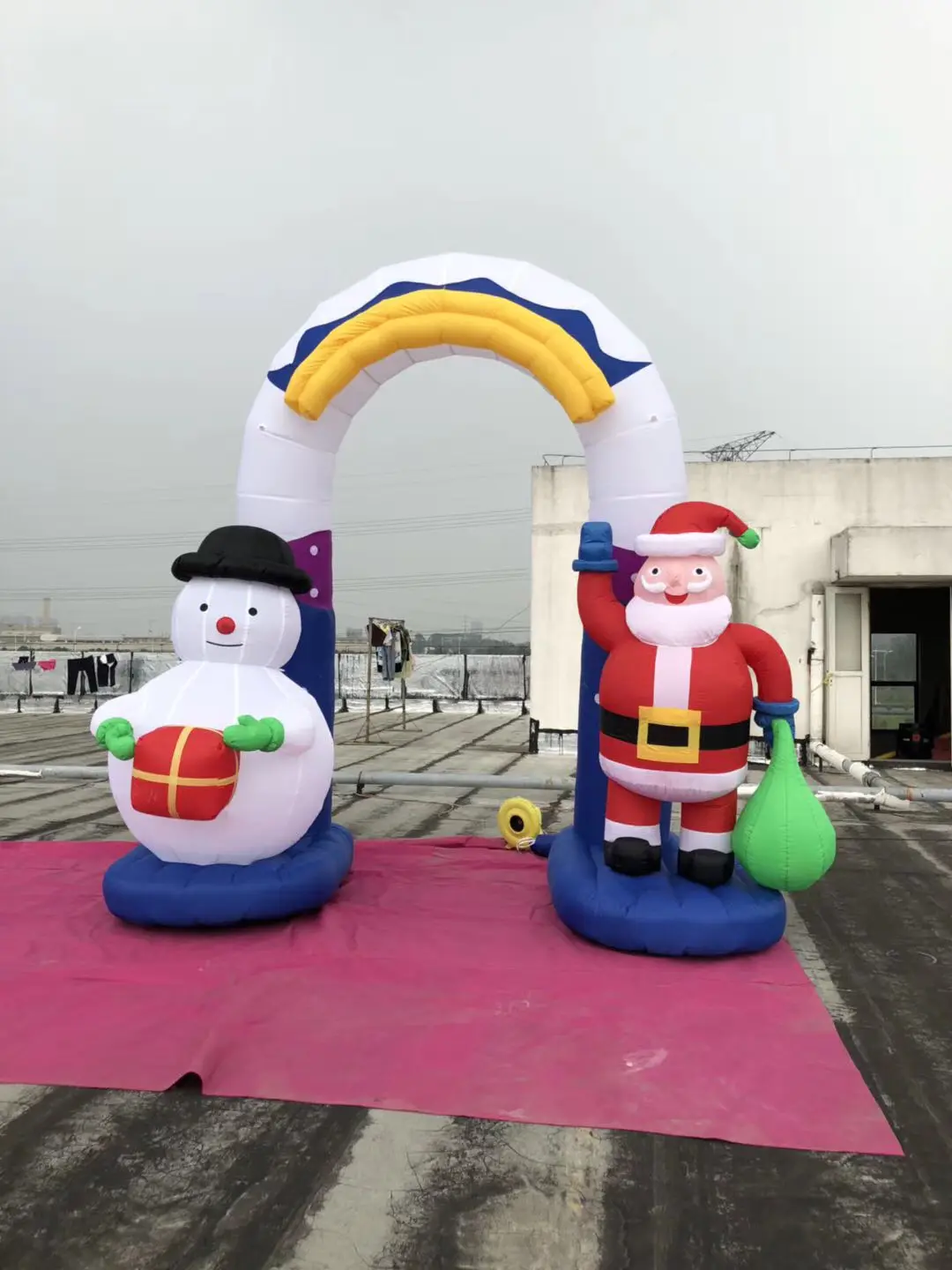 Inflatable Christmas Arch 5