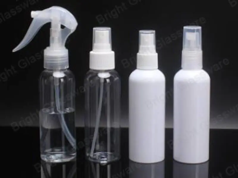 Botella pulverizadora de gatillo de plástico de 100 ml con pulverizador de niebla fina para mousse cosmética para el cuidado del cabello