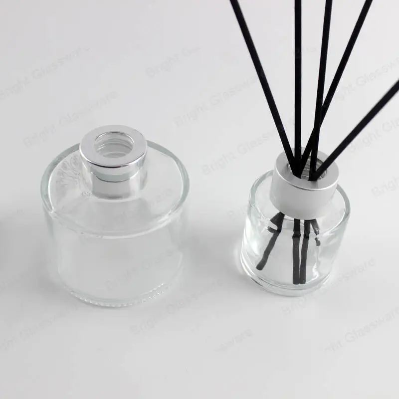 200ml 150ml 100ml 50ml clear glass round reed diffuser bottle with gold silver cap and black rattan sticks