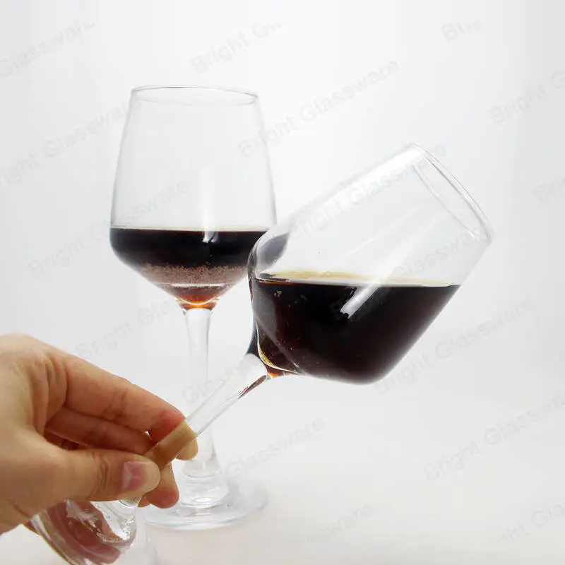 長い茎を持つ高品質のモダンなゴブレットグラス赤ワイングラス
