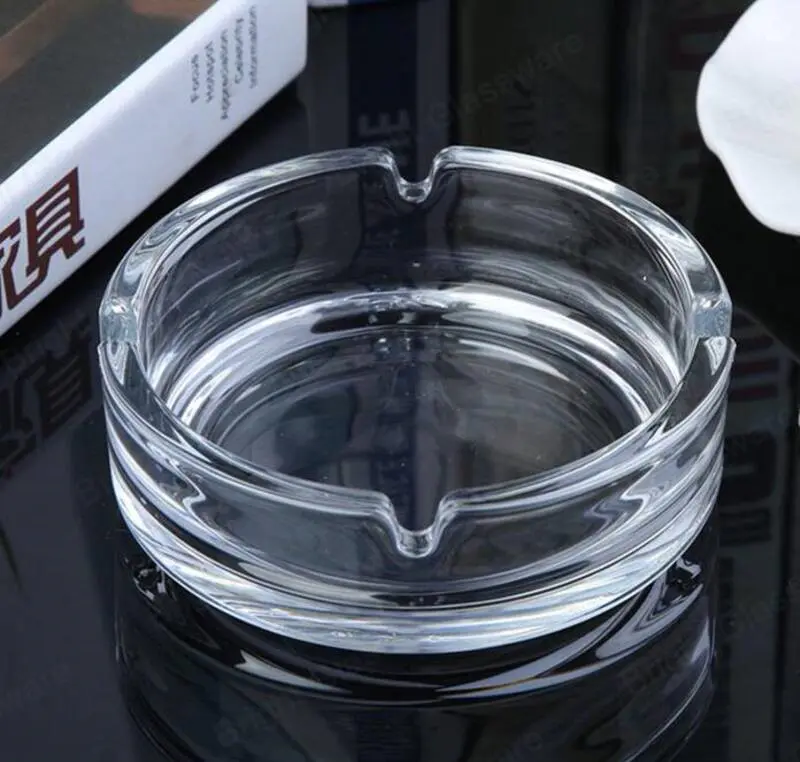 经典耐热透明圆形水晶玻璃烟灰缸，用于抽雪茄烟草