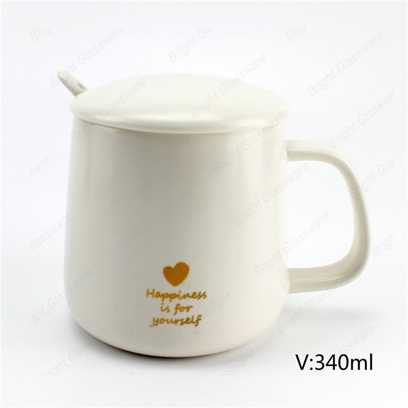 أعلى بيع 340 مل القهوة الشاي الأبيض السيراميك القدح مع غطاء وملعقة