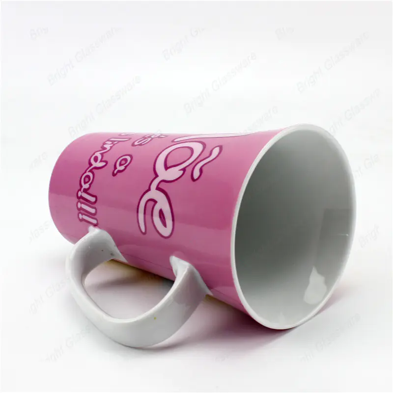 Logotipo de impresión personalizado al por mayor taza de café taza de cerámica navideña con asa