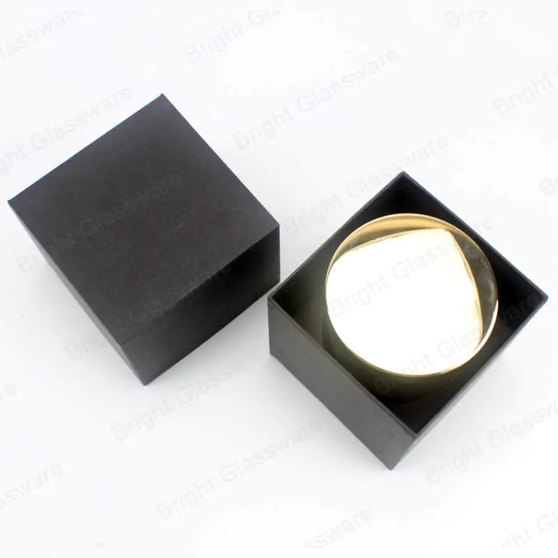 Переработанная черная банка для свечей с коробкой и металлической крышкой для продажи