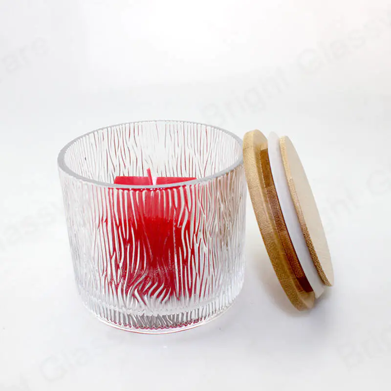 Porte-bougies vintage en verre clair à parois épaisses avec couvercle en bambou à vendre