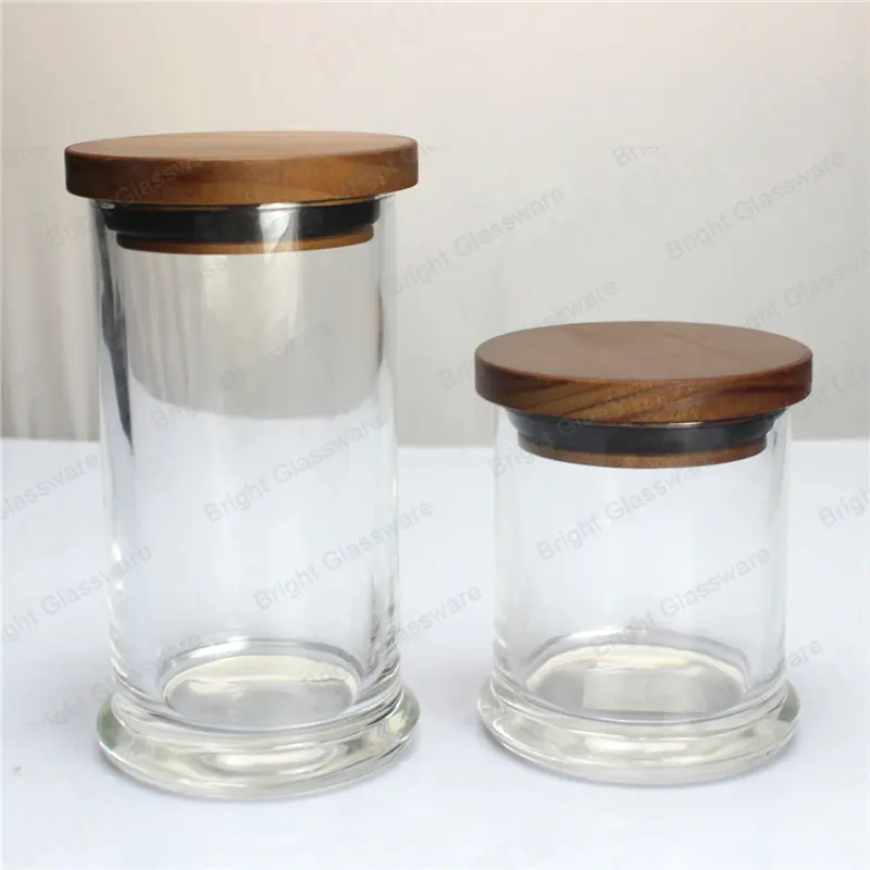 Pot d’apothicaire en verre transparent scellé avec couvercle en bois