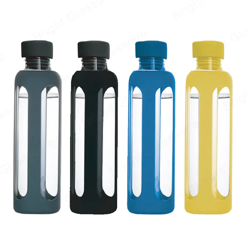 eco-friendly 550ml high borosilicate glass water bottle with different color neoprene pouch could wrap