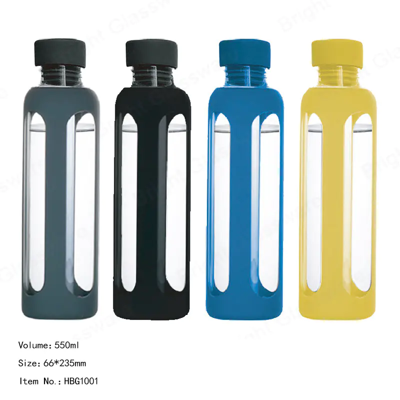 环保550ml高硼硅酸盐玻璃水瓶，不同颜色氯丁橡胶袋可以包装