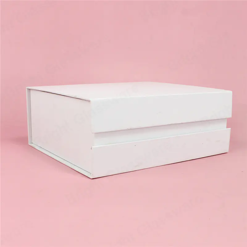 优雅的白色刚性书本形磁性蜡烛盒，带EVA插入蜡烛罐