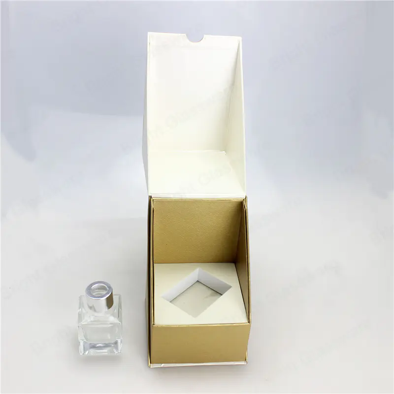 Caja de perfume de cartón de papel cuadrada con logotipo personalizado con inserto EVA