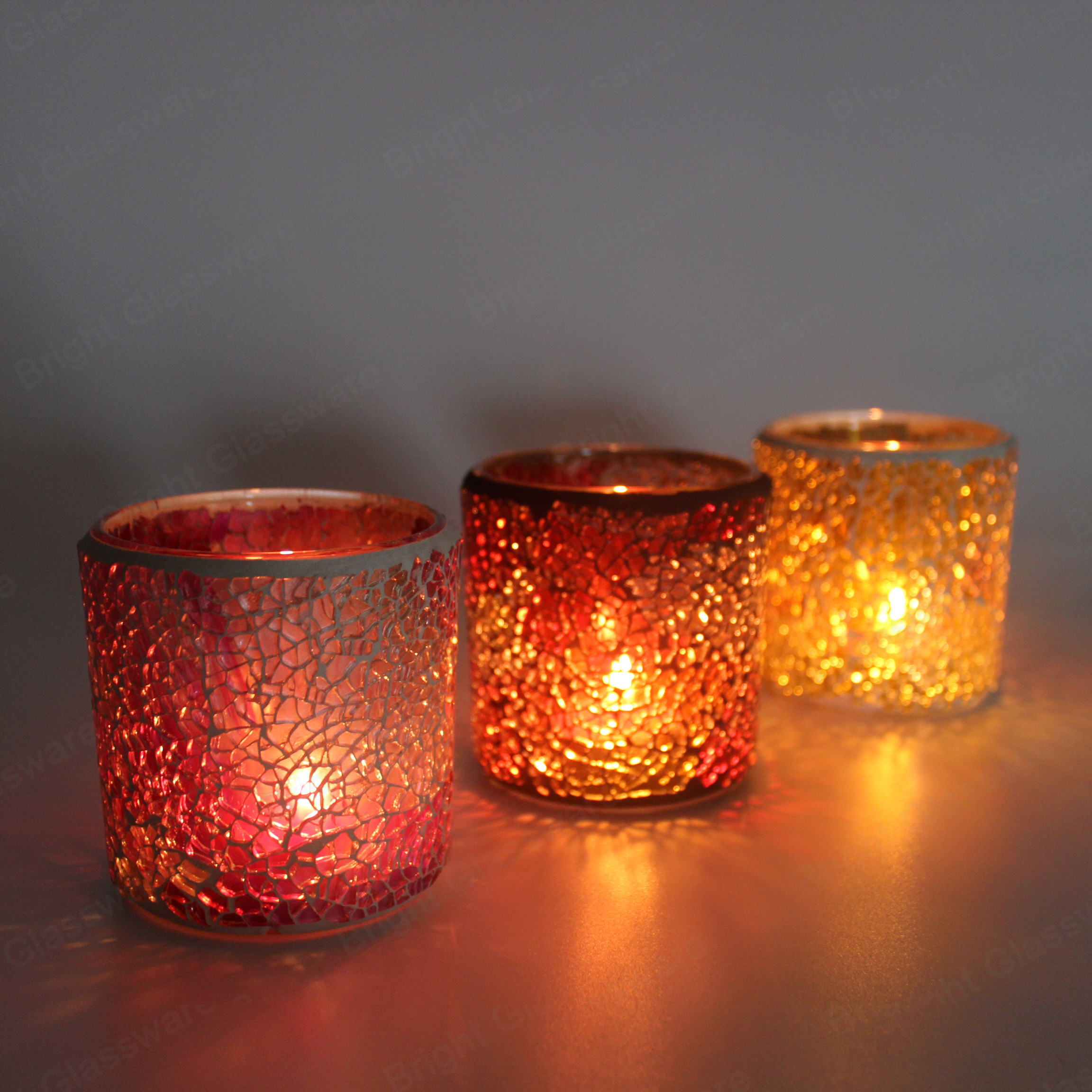 Add romance to exquisite home-red glass candle holder
