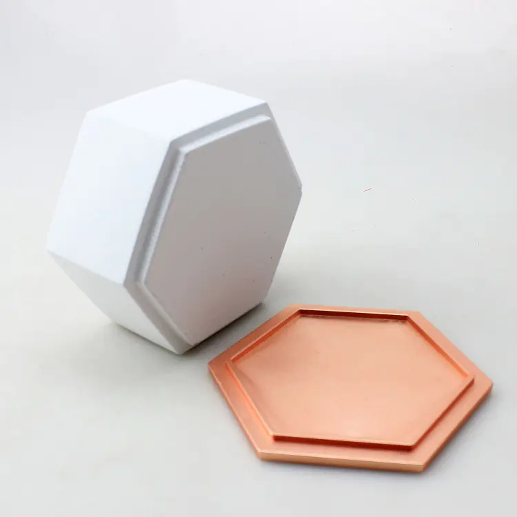Porte-bougie en béton hexagonal blanc de luxe avec couvercle en métal