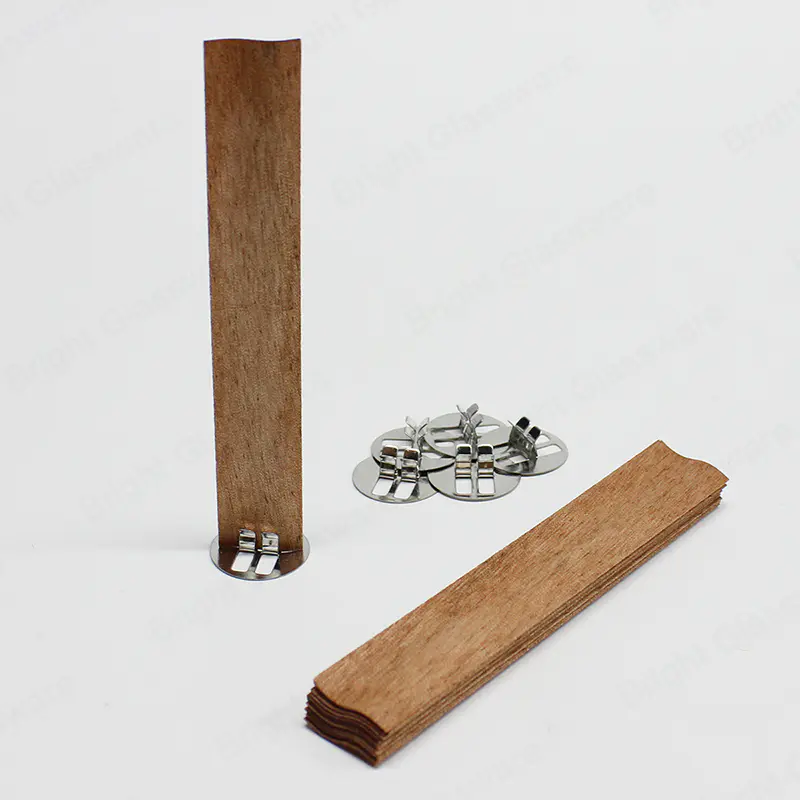 Mechas de cera de núcleo de madera con soportes de anclaje de base metálica para la fabricación de velas hechas a mano