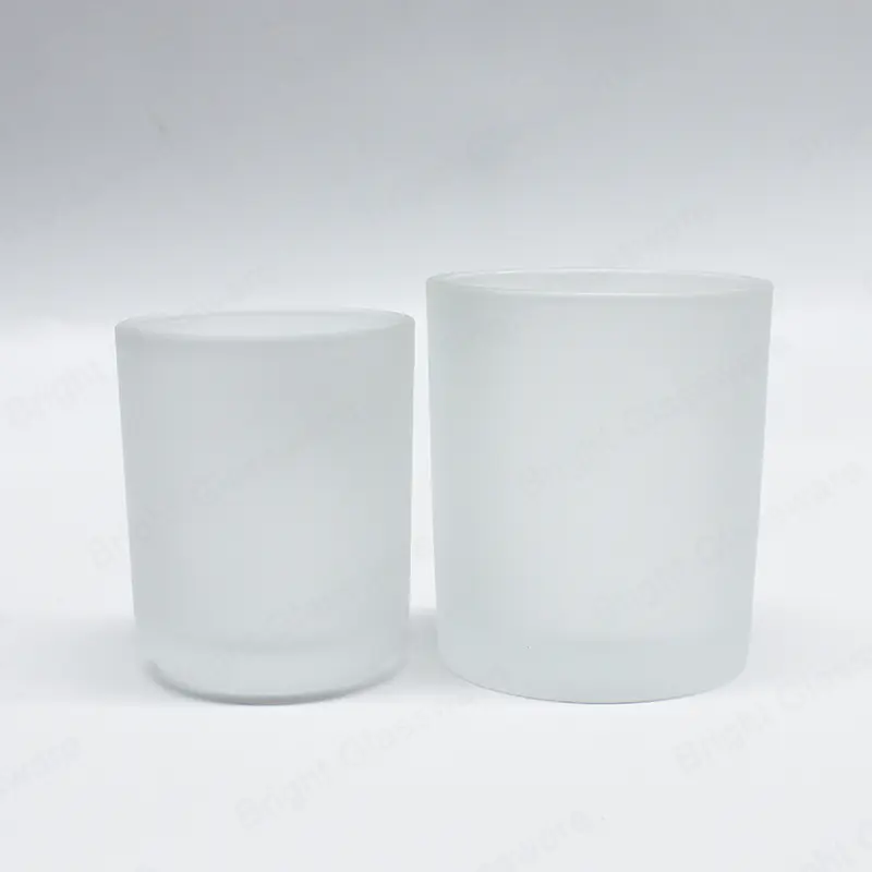 Chine Fabricant de bougie en verre blanc givré pot vide pour la décoration de la maison