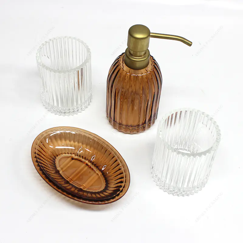 Échantillon gratuit de luxe ambre vert violet plastique PET pompe bouteille de shampooing