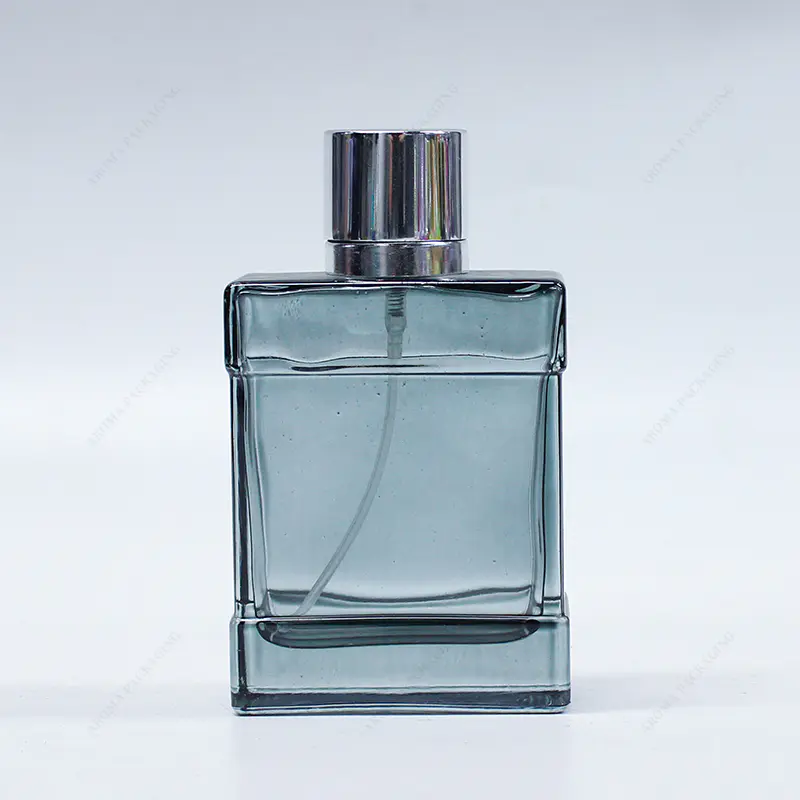 Botella de perfume de vidrio cuadrada de lujo de 40 ml hecha en fábrica de 40 ml GBC261 con tapa personalizada