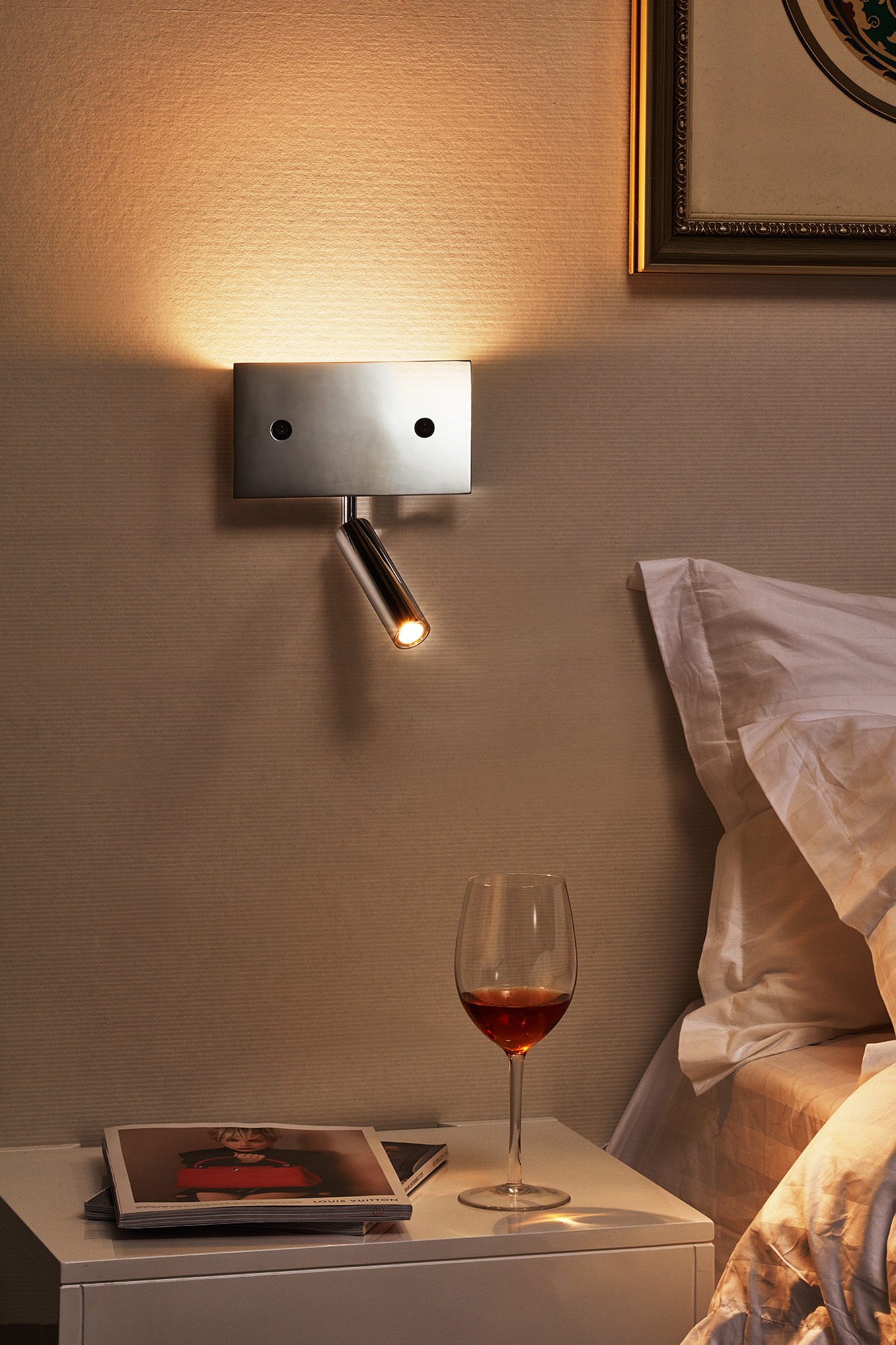 Firefly 1717 | wall lamp next to bed