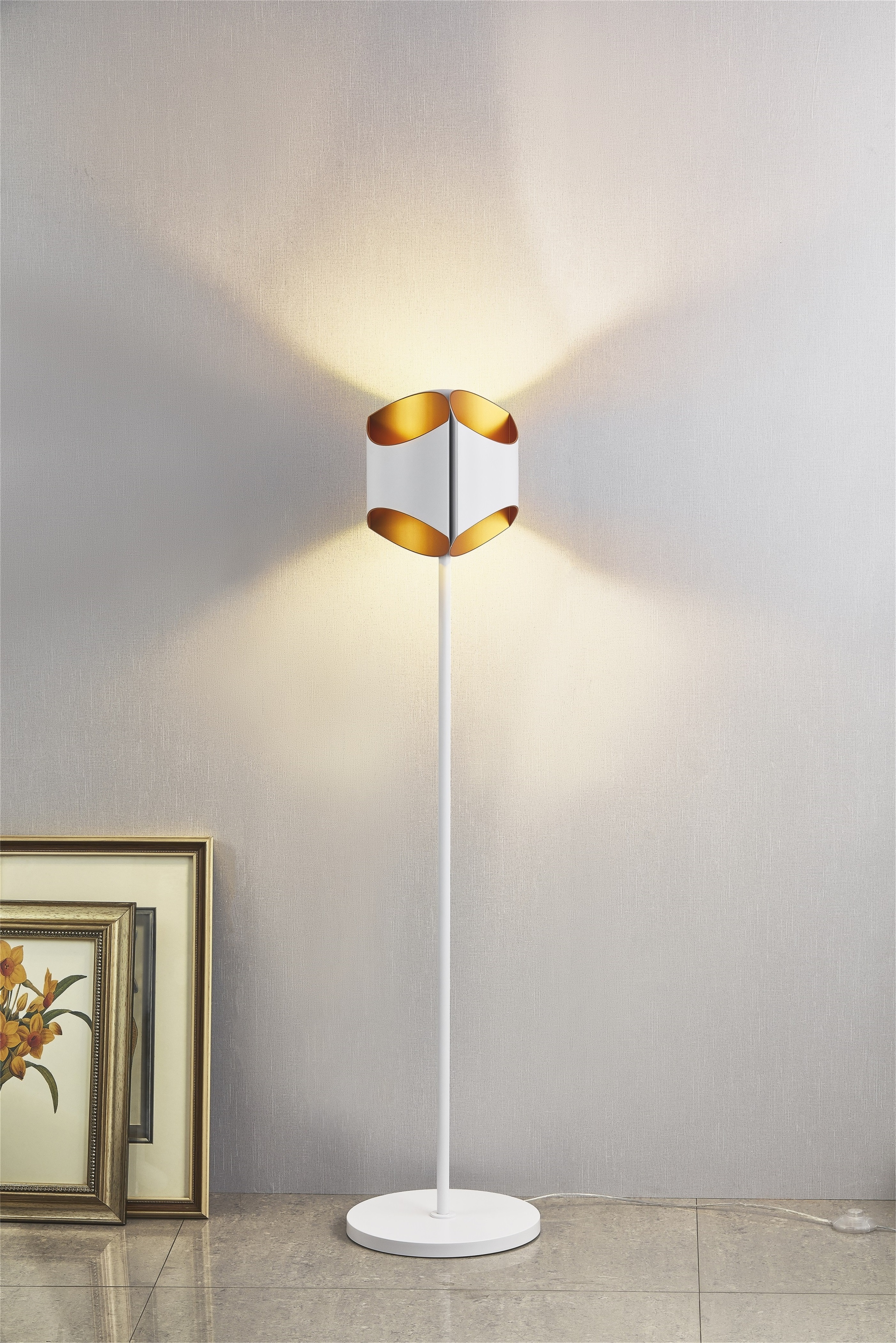 5919 Section LED Floor Lamp 